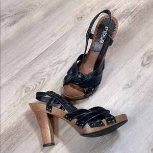 Vintage Y2K Kenneth Cole Tribeca Slingback Heels Black Leather Wooden Platform